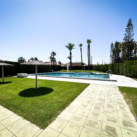 Apartment Beachfront Primera Linea 1-04 *