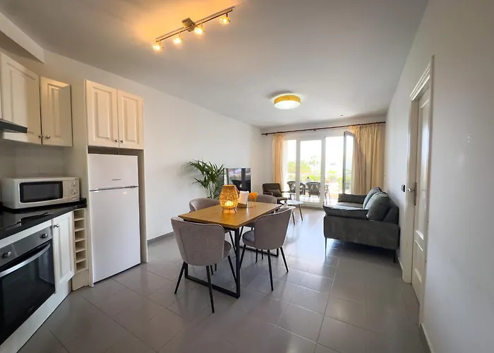 Apartamento Beachfront Primera Línea 1-04 *